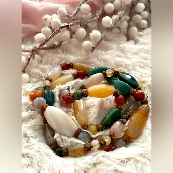 Gorgeous Multi Stone Necklace - Picture 8 of 10